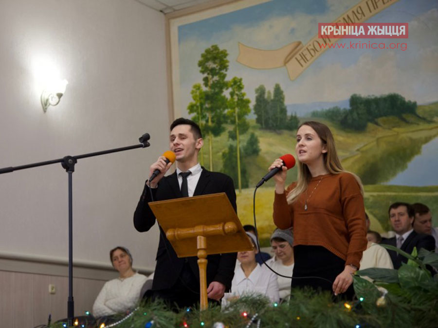 Андрей и Елизавета из Гродно при посещении церкви в д. Рубель